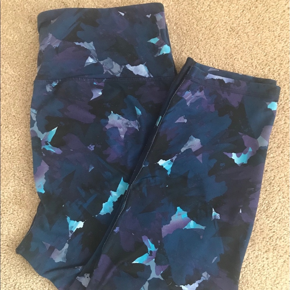 Old Navy Active High Waist Plus Size Crops - XL